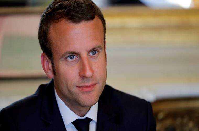 Trong cuộc bầu cử Tổng thống Pháp hồi tháng 5/2017, ông Emmanuel Macron, 40 tuổi, đã giành chiến thắng áp đảo với trên 65% số phiếu ủng hộ và trở thành nhà lãnh đạo trẻ nhất trong lịch sử nước Pháp kể từ thời Napoleon. Ảnh: Indian Express.